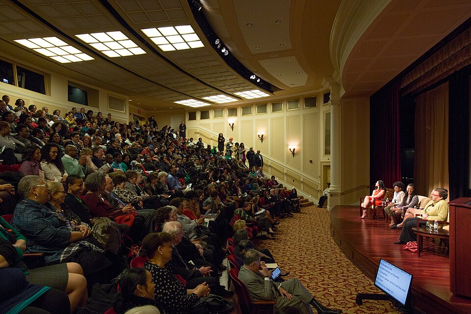 Illustration: Binary Options vs Prediction Markets: The 3 Critical Differences That Determine Your Success Illustration: Binary Options vs Prediction Markets: The 3 Critical Differences That Determine Your Success