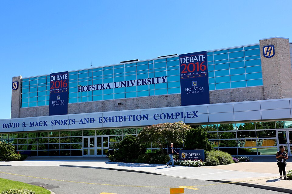 Illustration: How to Capitalize on Political-Sports Correlation Patterns in 2026