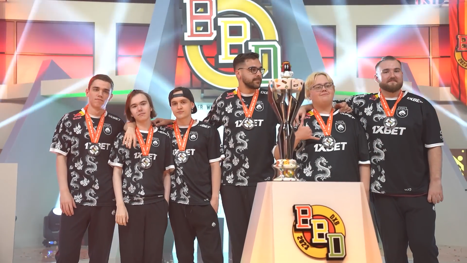 Illustration: League of Legends vs. CS2: Regional Betting Patterns and Market Share 2026 Illustration: League of Legends vs. CS2: Regional Betting Patterns and Market Share 2026