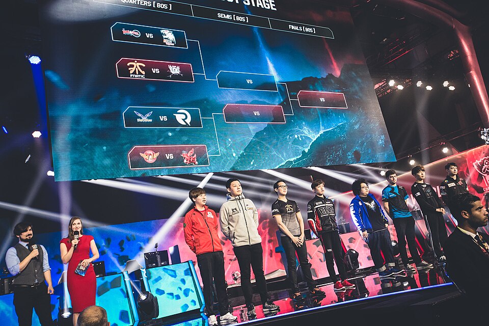 Illustration: League of Legends Worlds Championship Betting: Contracts, Odds, and Timing Strategies Illustration: League of Legends Worlds Championship Betting: Contracts, Odds, and Timing Strategies