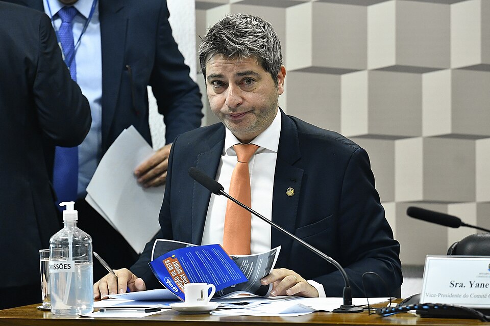 Illustration: Making the Choice: Which Model Actually Delivers Better Returns for YOUR Betting Style?