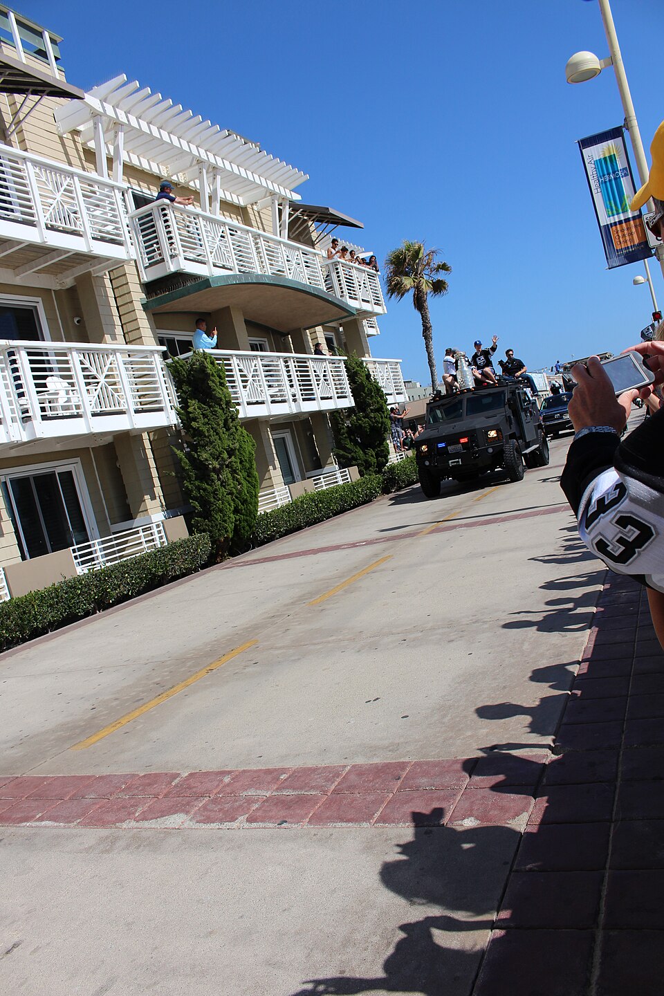 Illustration: Optimal Trading Times During NHL Playoffs for Maximum Liquidity