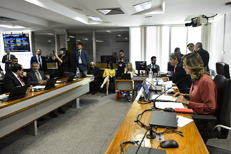 Illustration: Risk Profile Analysis: Which Model Actually Protects Your Bankroll Better?