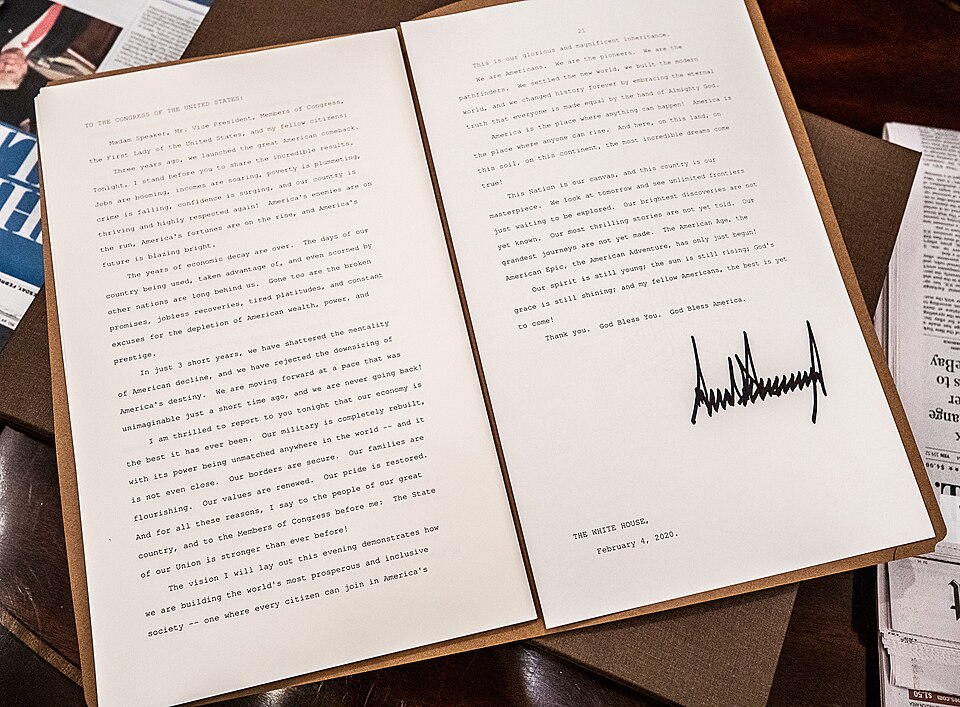 Illustration: The 15-Minute Trading Window After Mention Surges Illustration: The 15-Minute Trading Window After Mention Surges