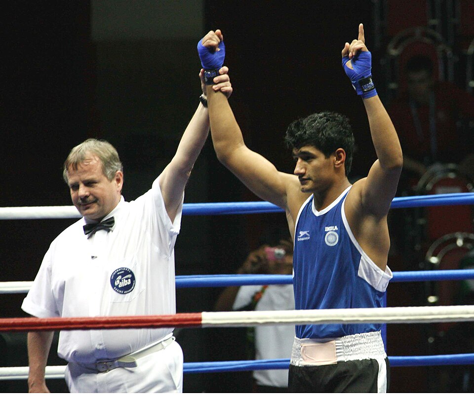 Illustration: Weight Class Dynamics That Drive Contract Pricing