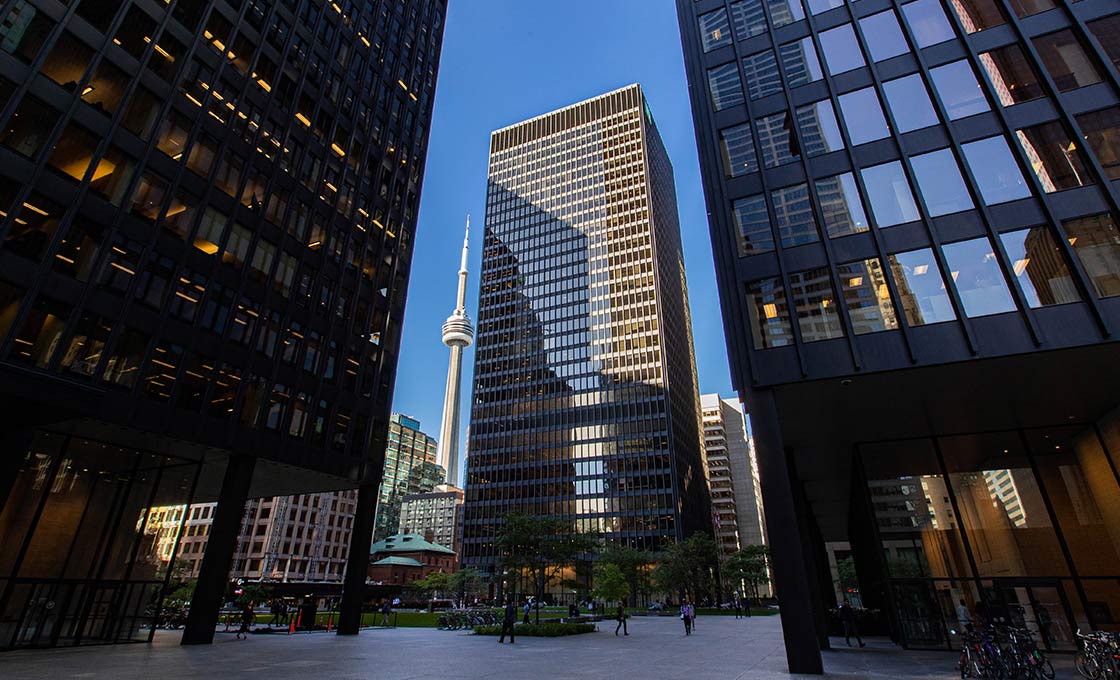 Non-Farm Payrolls Beat/Miss Trading Guide: Mastering the Monthly Jobs Report on Prediction Markets